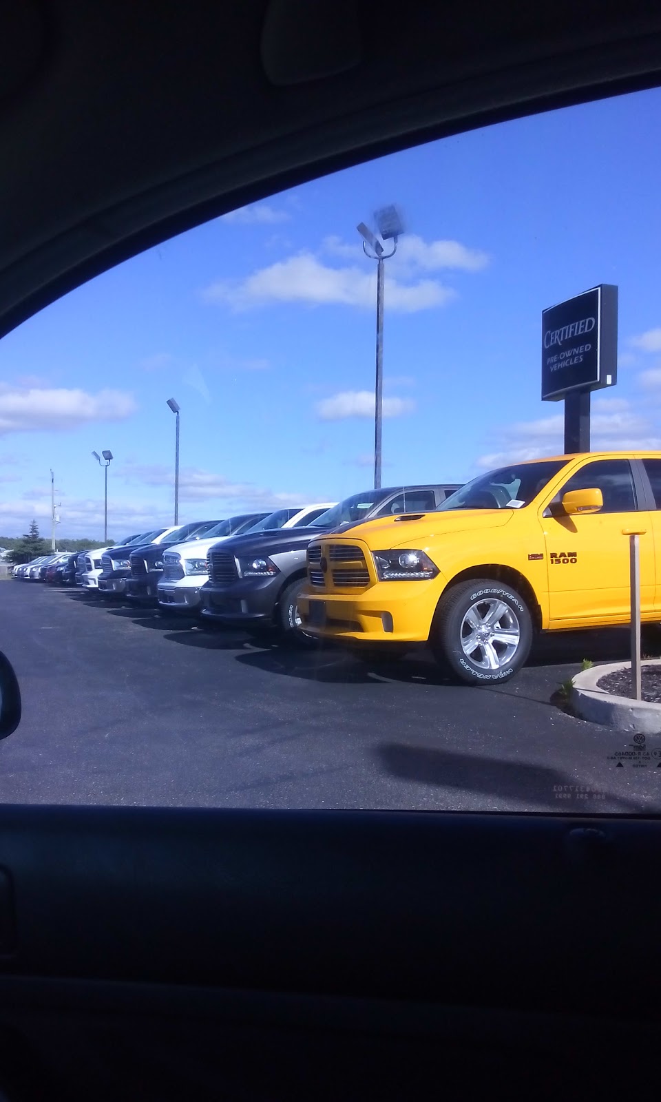 Voisin Chrysler Ltd. | 361 Arthur St S, Elmira, ON N3B 3N2, Canada | Phone: (519) 669-2831
