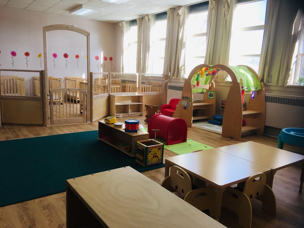 Montessori Academy Learning Centre of Cambridge | 82 Beverly St, Cambridge, ON N1R 2Z7, Canada | Phone: (519) 267-7570