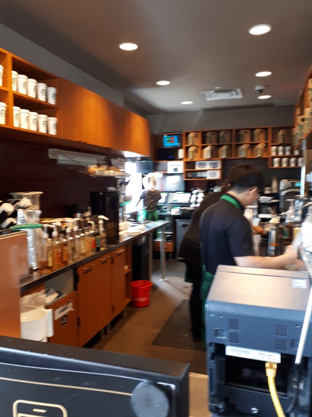 Starbucks | 1459 Ogilvie Rd Unit #4, Gloucester, ON K1J 7P3, Canada | Phone: (613) 744-3528