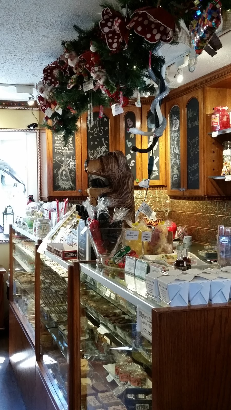 Hansel & Gretels Candy Co. | 9748 Willow St, Chemainus, BC V0R 1K0, Canada | Phone: (250) 246-1059