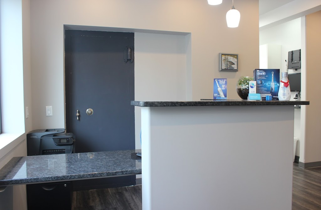 Smiles to You - Dentures and Dental Hygiene | 85 Hunter St W, Peterborough, ON K9H 2K5, Canada | Phone: (705) 775-5575