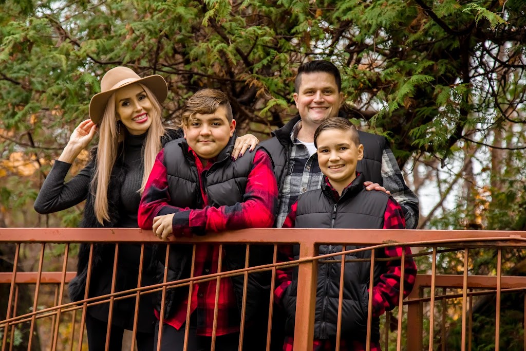 Joyful Vibes Photography | 190 Spence Dr, Strathroy, ON N7G 3T5, Canada | Phone: (226) 600-5124