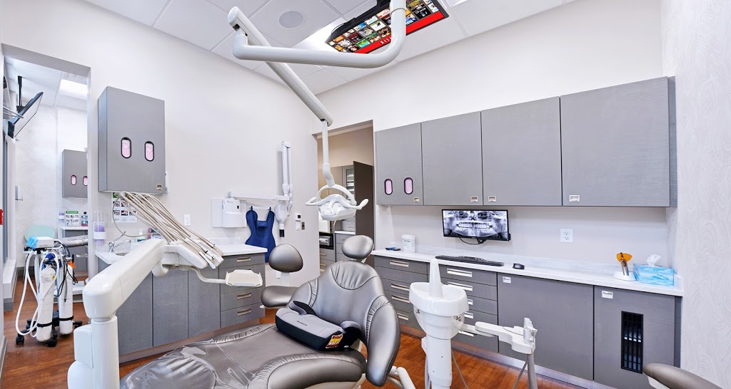 Bronte Oak Dental | 2486 Old Bronte Rd, Oakville, ON L6M 0Y4, Canada | Phone: (905) 465-1234