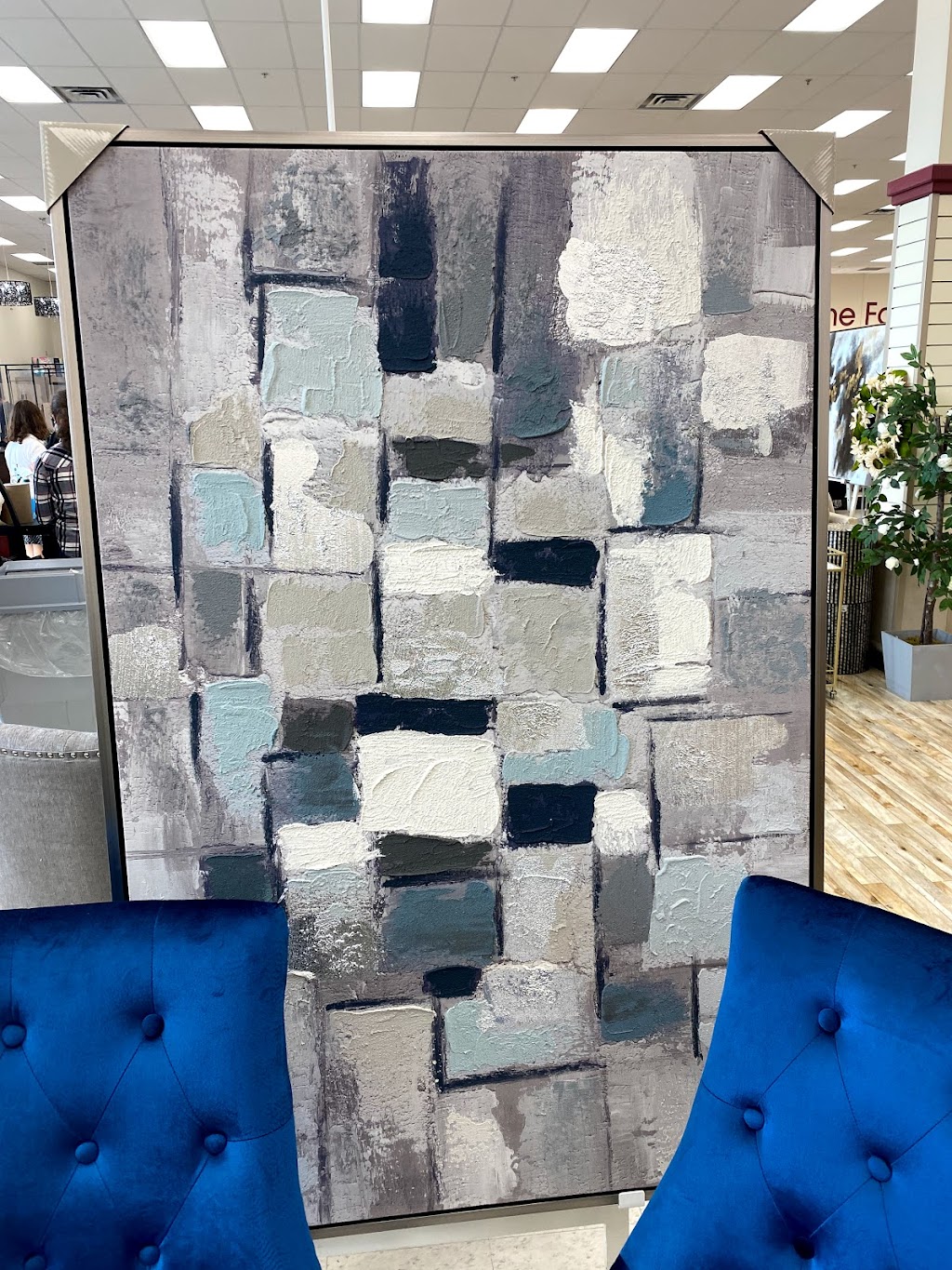 HomeSense | 221 Glendale Ave, St. Catharines, ON L2T 2K9, Canada | Phone: (905) 684-3657