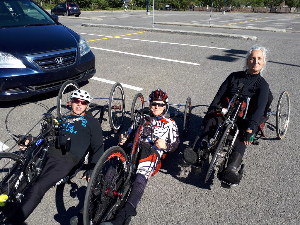 Stationnement incitatif AMT - Gare Blainville | 38 Boulevard de la Seigneurie E, Blainville, QC J7C 3V5, Canada