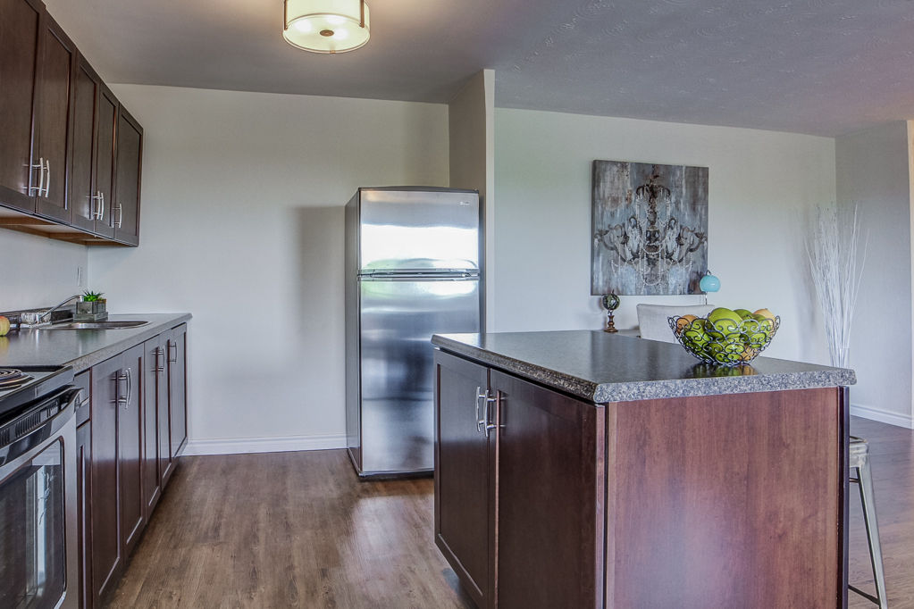Capri Apartments | 20 Bradmon Dr, St. Catharines, ON L2M 3S5, Canada | Phone: (905) 937-5231