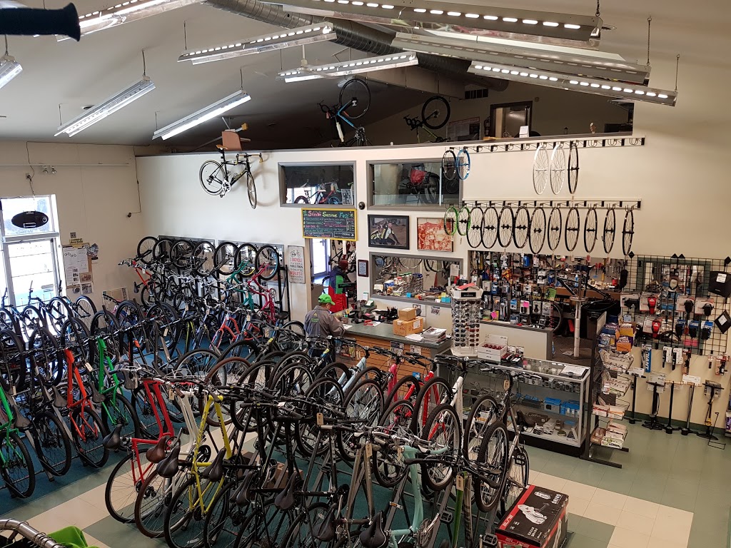The Bicycle Shop | 228 Clarence St, Brantford, ON N3R 3T5, Canada | Phone: (519) 752-2414
