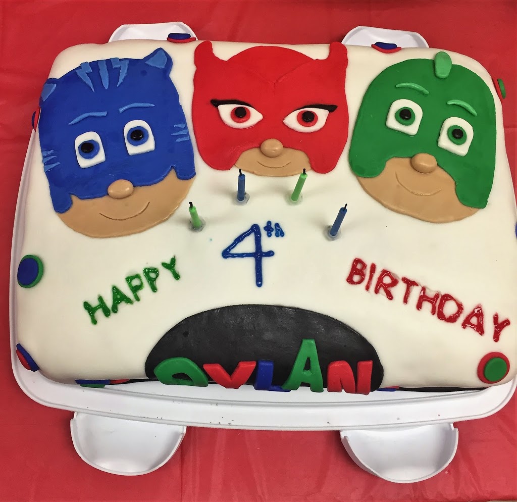 Creative Cakes & Sweets | 60 Sydenham Wells, Barrie, ON L4M 6R4, Canada | Phone: (705) 725-4435