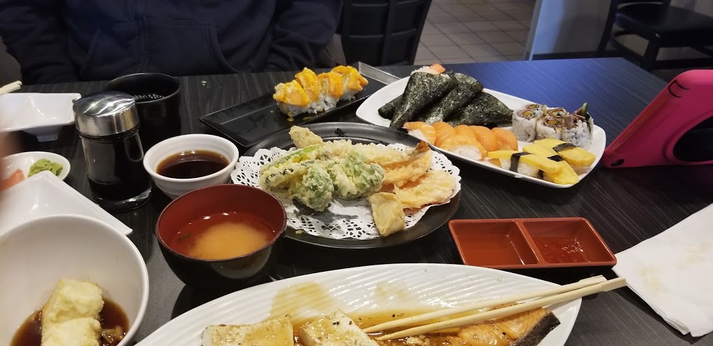 Sushi Itto Japanese Restaurant | 16775 Yonge St Unit 13, Newmarket, ON L3Y 8J4, Canada | Phone: (905) 954-1668