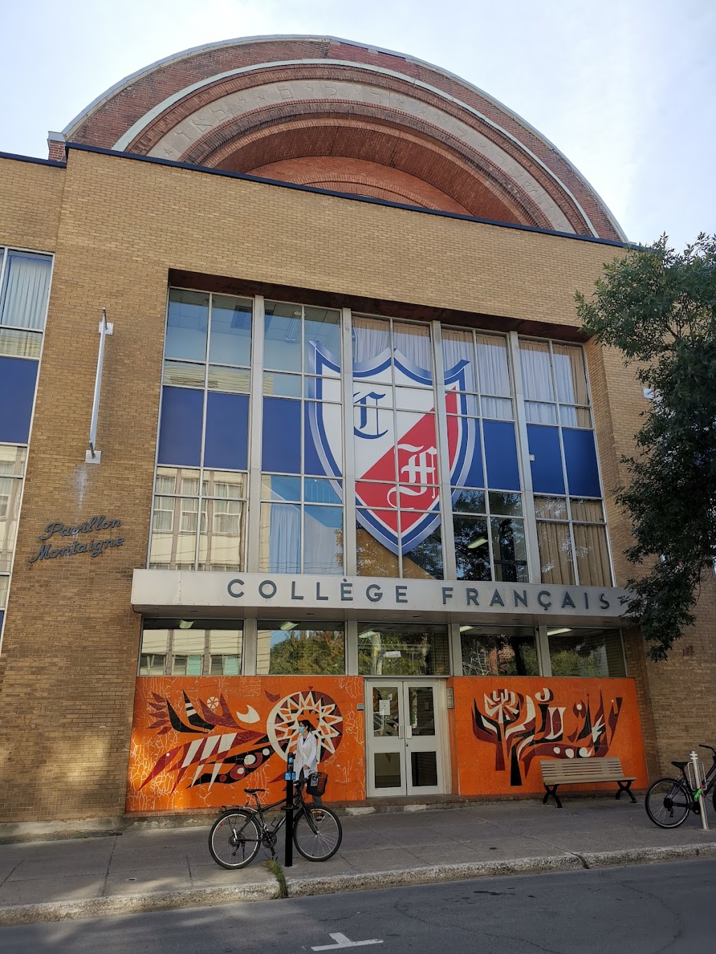 Francais College | 185 Av. Fairmount O, Montréal, QC H2T 2M6, Canada | Phone: (514) 495-2581