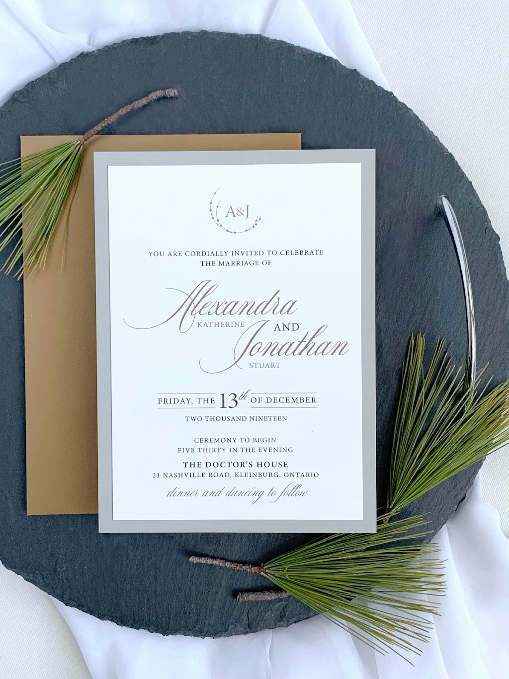 Stylish Moments Invitation Studio | 1891 Hindhead Rd, Mississauga, ON L5J 1N4, Canada | Phone: (647) 299-2588