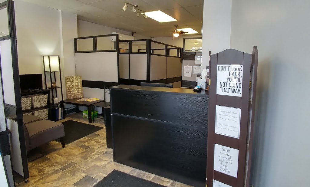Carwin Tax | 33 King St E, Bowmanville, ON L1C 1N1, Canada | Phone: (905) 623-4787