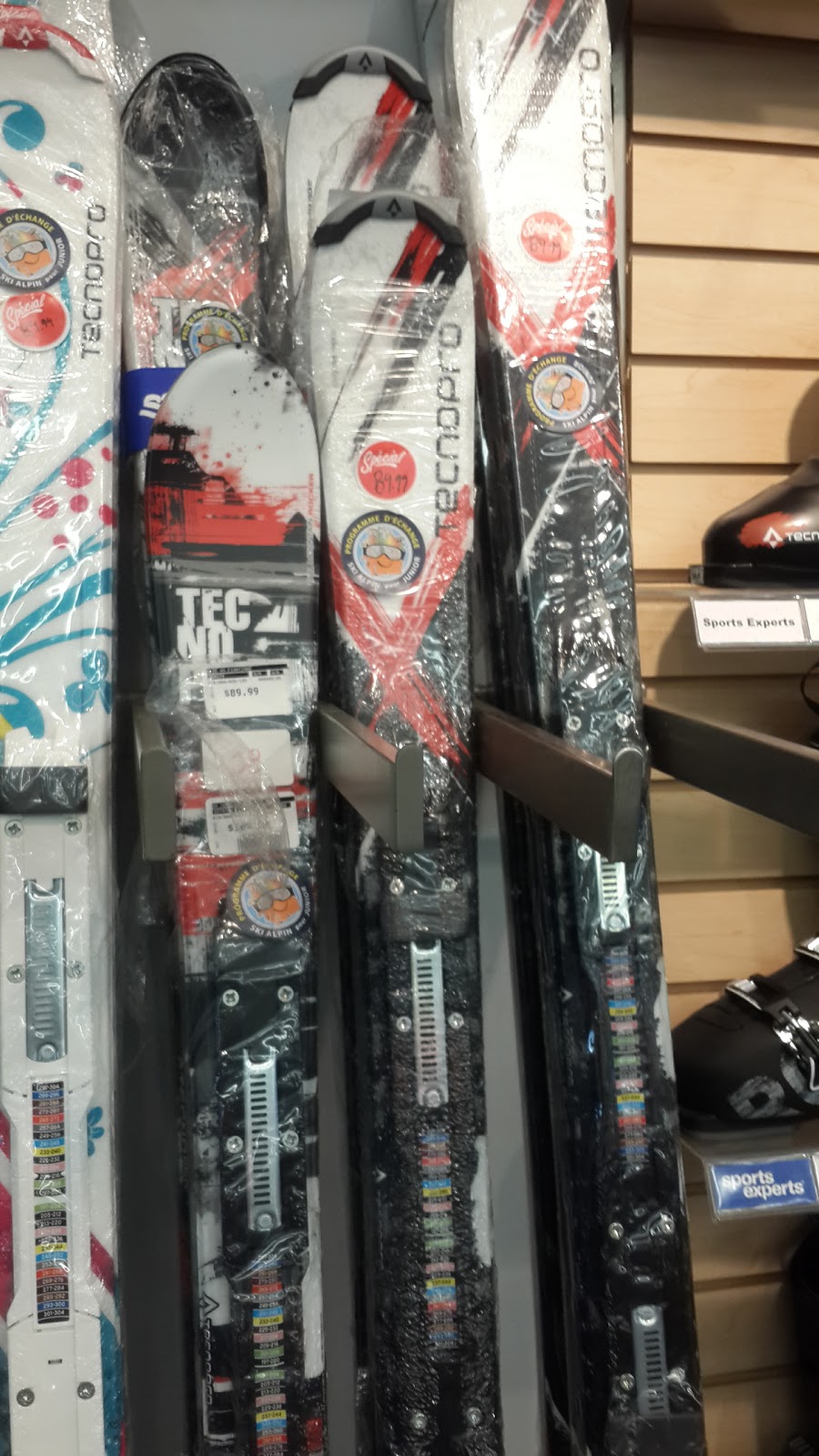 Sports Experts | 3333 Rue du Carrefour, Québec, QC G1C 5R9, Canada | Phone: (418) 660-7767