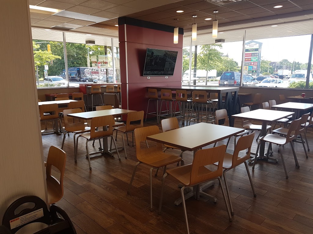 Wendys | 1590 Huron Church Rd, Windsor, ON N9C 2L1, Canada | Phone: (519) 254-4406