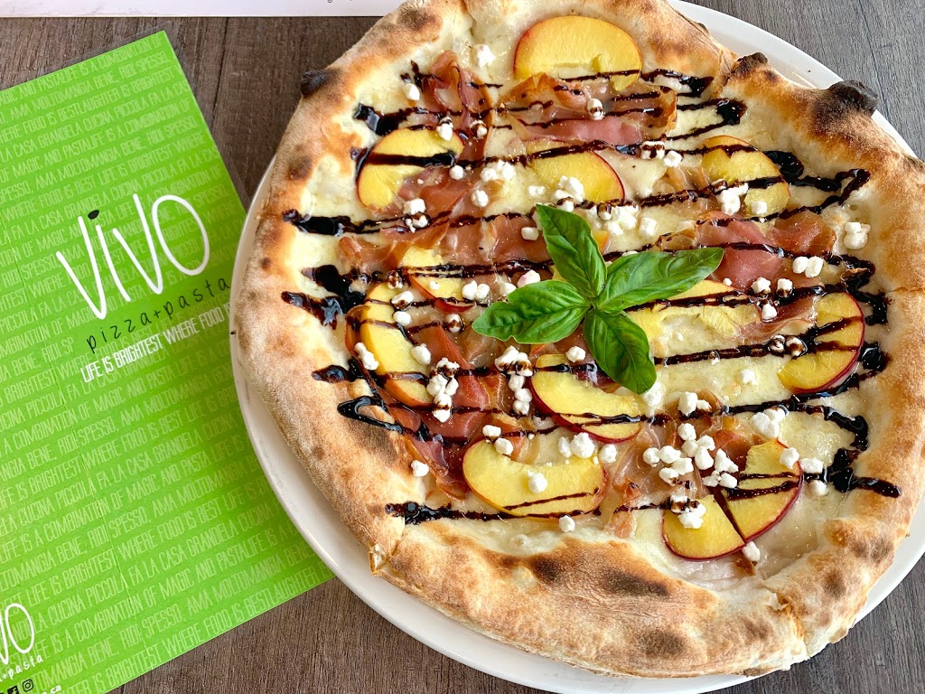 Vivo Pizza+Pasta | 17285 Leslie St, Newmarket, ON L3Y 0A4, Canada | Phone: (905) 895-8486