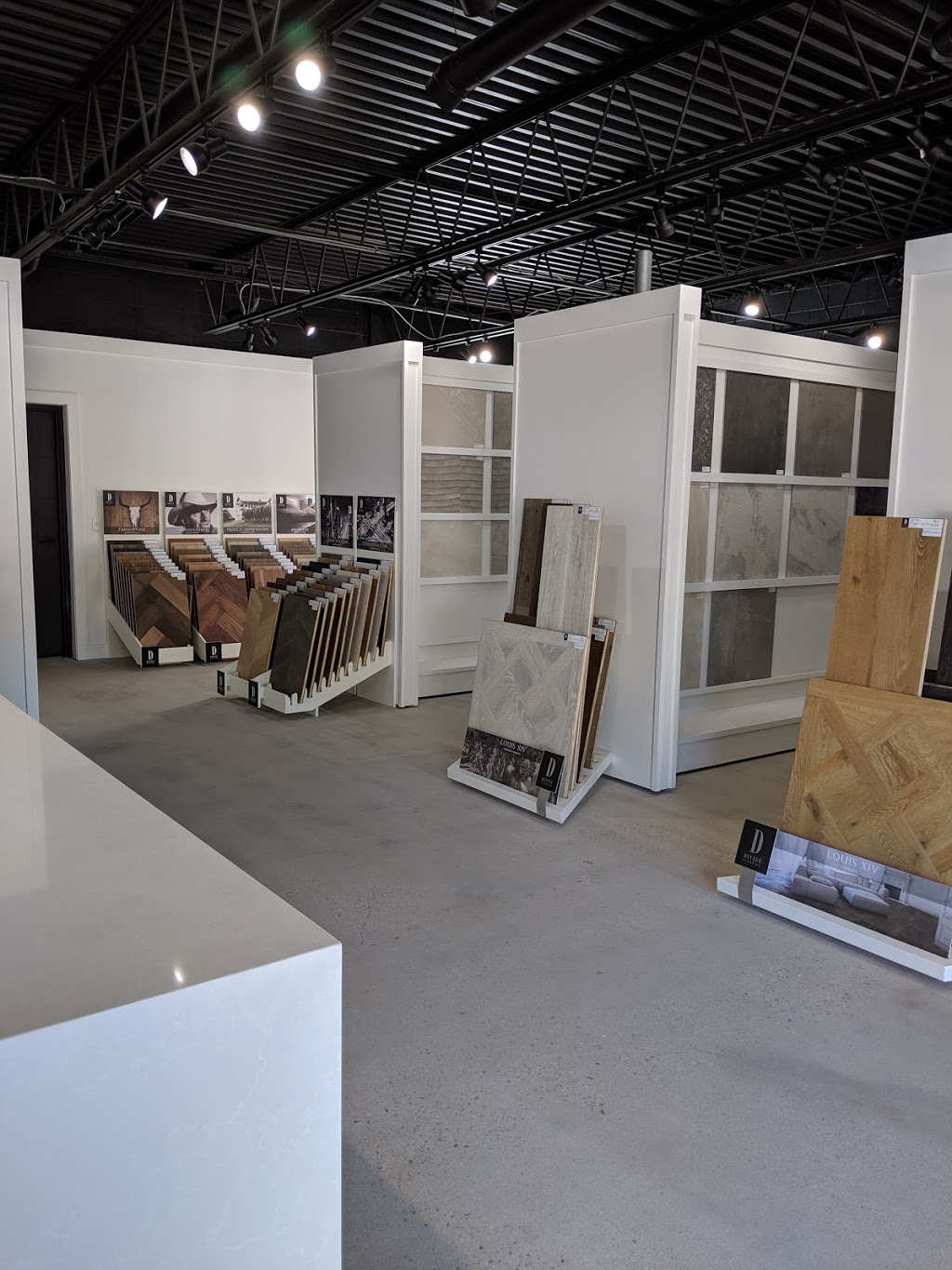 Piastrella The Art of Flooring and Design Inc. | 1117 Colborne St E Unit 1, Brantford, ON N3S 0H4, Canada | Phone: (866) 740-1777