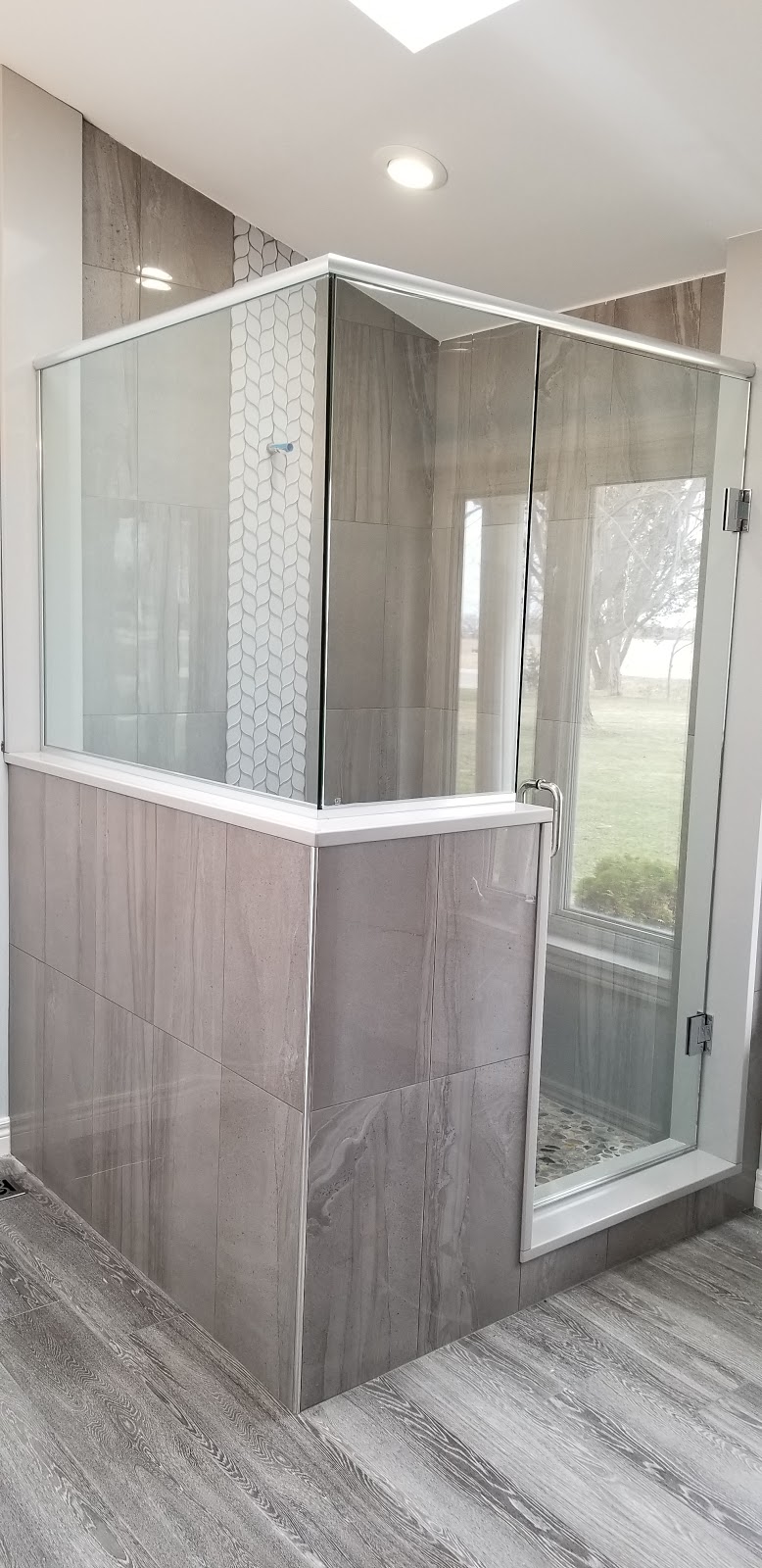 Guardian Glass Ltd | 276 Lauzon Rd, Windsor, ON N8S 3L6, Canada | Phone: (519) 945-6316