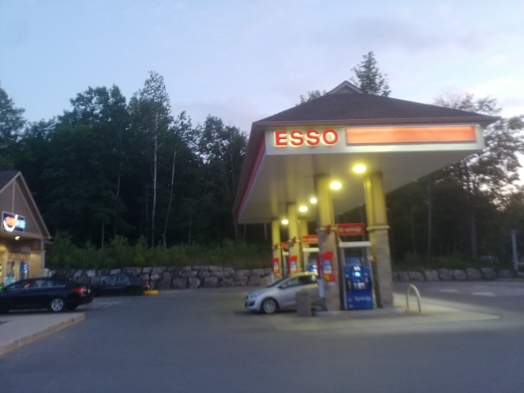 Esso | 2665 St-Charles Cote #100, Saint-Lazare, QC J7T 2H9, Canada | Phone: (450) 458-7878