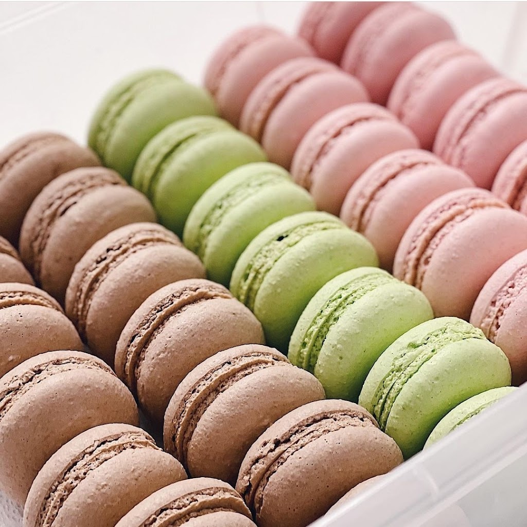 Le Doux Patisserie | 530 Waterloo St, Winnipeg, MB R3N 0T1, Canada | Phone: (204) 306-4050