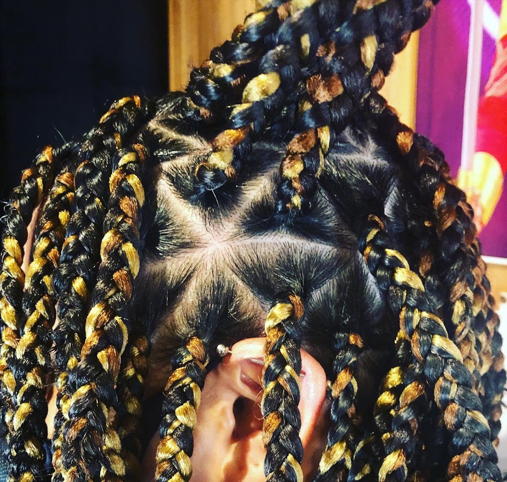 Butterfly Braids | 173 Huntersfield Dr, Ottawa, ON K1T 3M1, Canada | Phone: (613) 290-2773