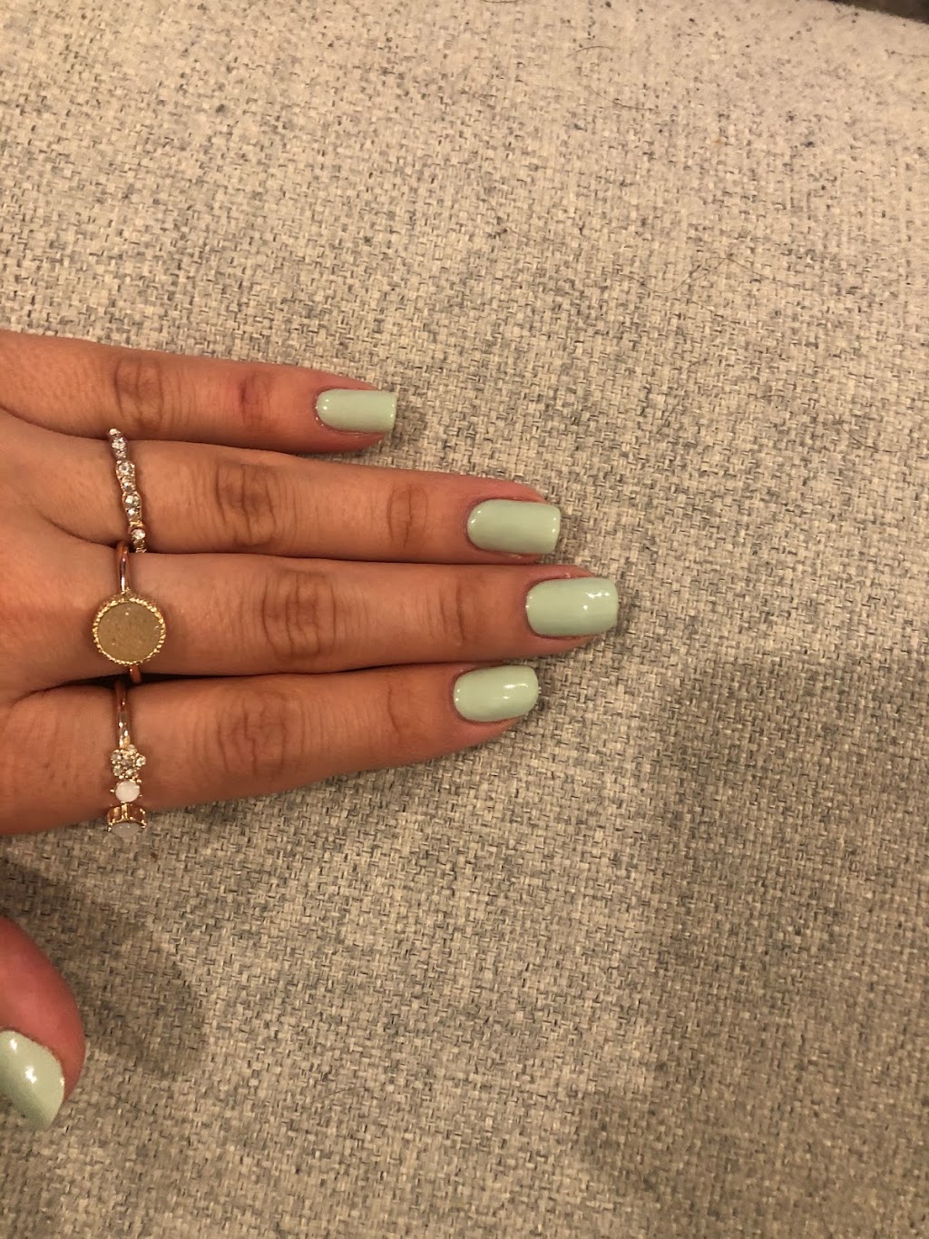 Deluxe Nails | 3034 Granville Dr NW, Edmonton, AB T5T 4V3, Canada | Phone: (780) 540-0079