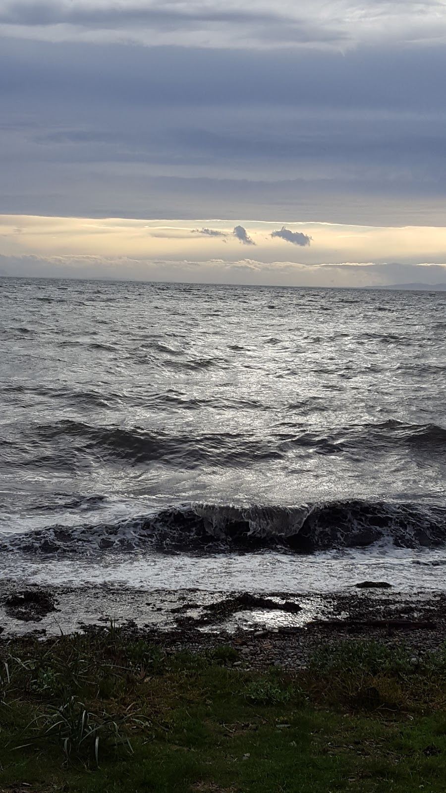 West Beach Paddle | Marine Dr, White Rock, BC V4B 1B9, Canada | Phone: (604) 318-4019