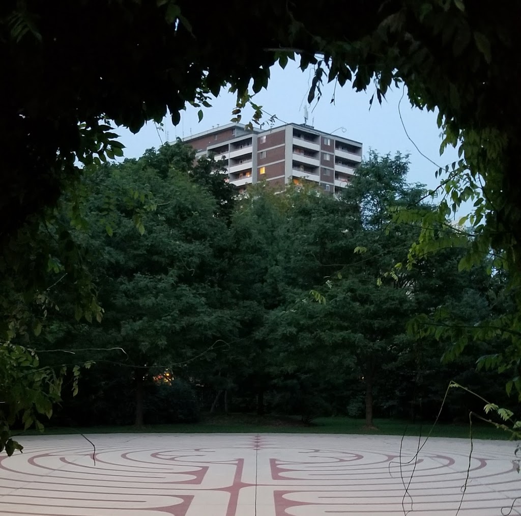 Central Park Labyrinth | 2299 New St, Burlington, ON L7R 1J5, Canada