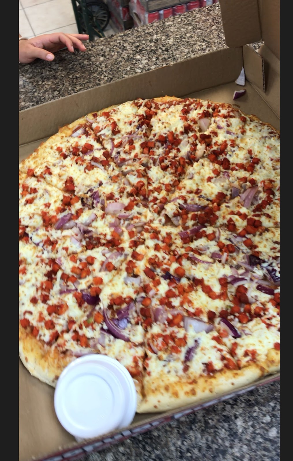 Popular Pizza | 5380 Terry Fox Way, Mississauga, ON L5V 0A5, Canada | Phone: (905) 814-1814