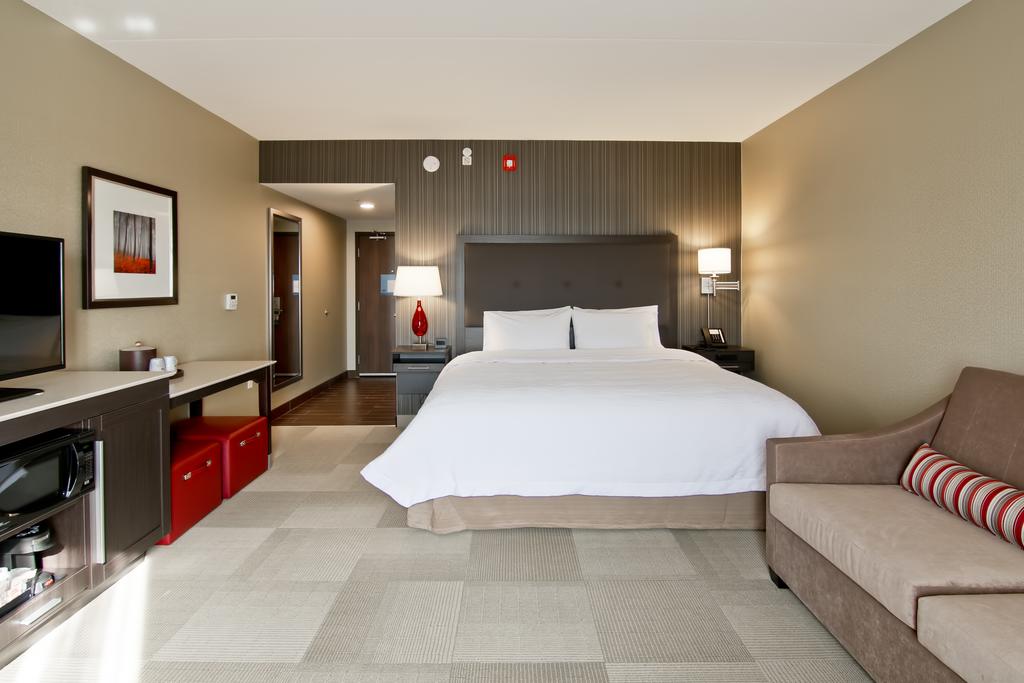 JM Hospitality Inc. | 8330 Woodbine Ave, Markham, ON L3R 2N8, Canada | Phone: (905) 477-6077