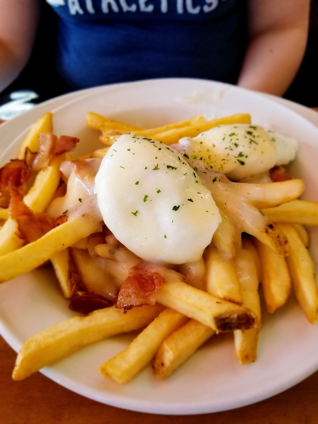 Phils Restaurants | 3210 17 Ave SE, Calgary, AB T2A 0P9, Canada | Phone: (403) 272-1007