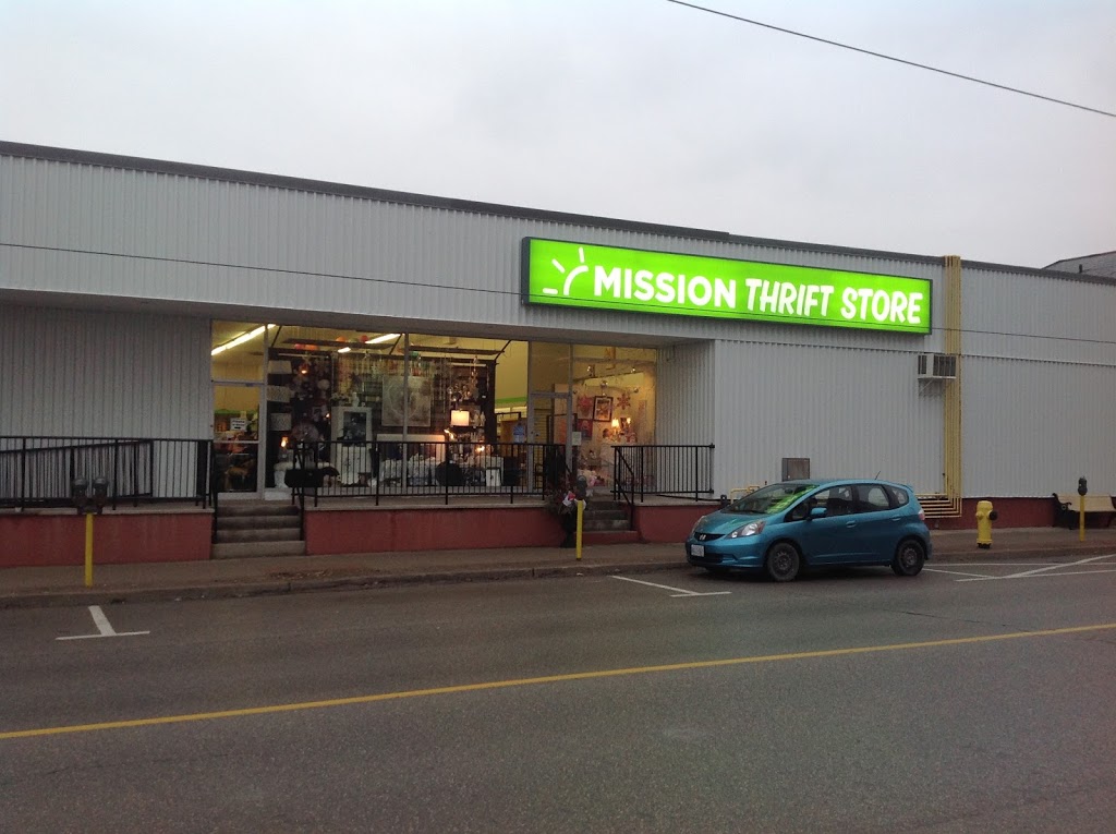 Mission Thrift Store Bowmanville | 160 Church St, Bowmanville, ON L1C 1T6, Canada | Phone: (905) 623-9600