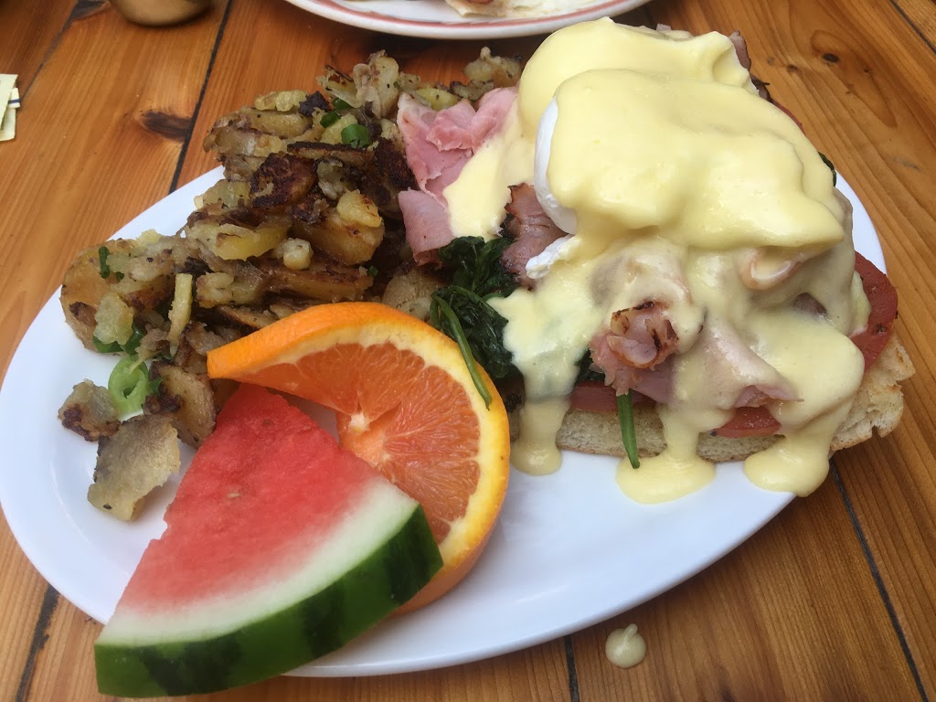 Grape Leaf Café | 360 Robinson Ave, Naramata, BC V0H 1N0, Canada | Phone: (778) 514-1414