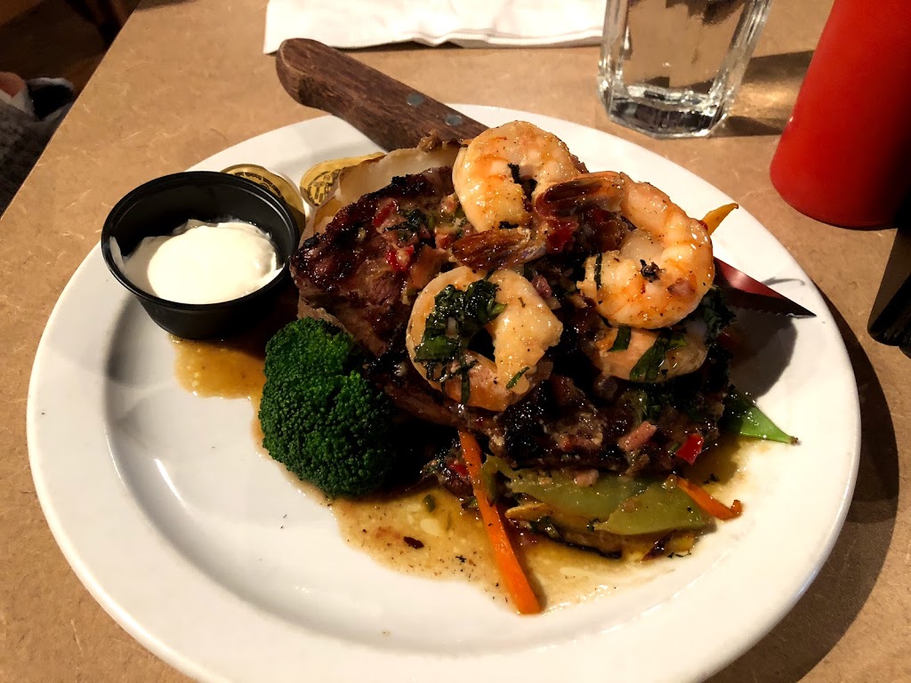 The Blyth Inn | 422 Queen St, Blyth, ON N0M 1H0, Canada | Phone: (519) 523-9381