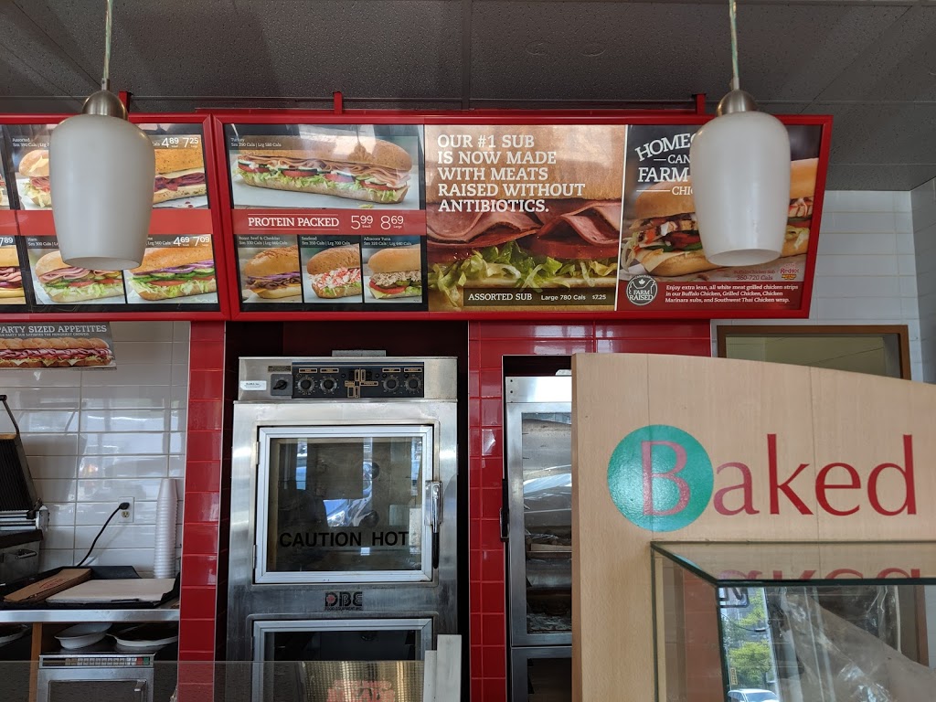 Mr.Sub | 755 Dundas St W, Mississauga, ON L5C 3B6, Canada | Phone: (905) 272-1067