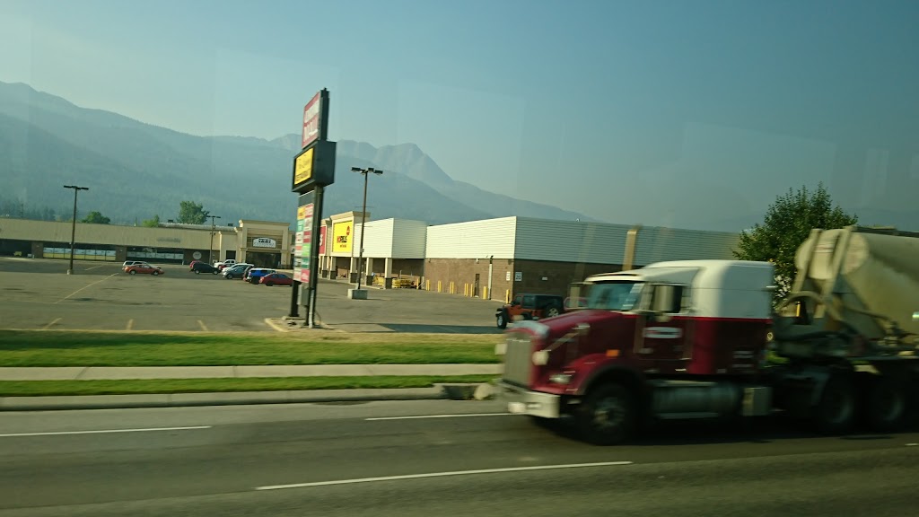 Petro-Canada | 915 Lakeshore Dr W, Salmon Arm, BC V1E 1E4, Canada | Phone: (250) 832-2744