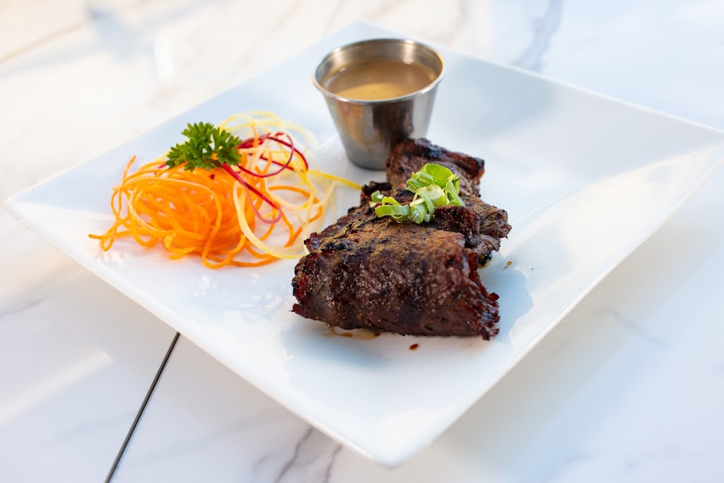 Jardin Thaï | 270 Boul Labelle, Rosemère, QC J7A 2H4, Canada | Phone: (450) 971-5749