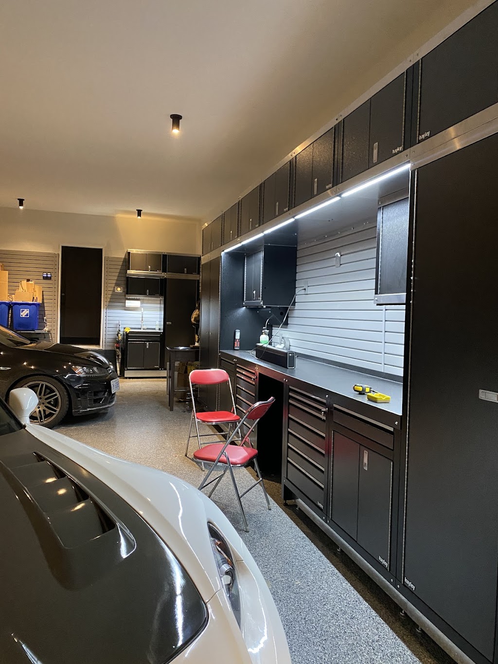 Infinity Garage Solutions | 2001 Thickson Rd S Unit 6-7, Whitby, ON L1N 6J3, Canada | Phone: (289) 483-1141