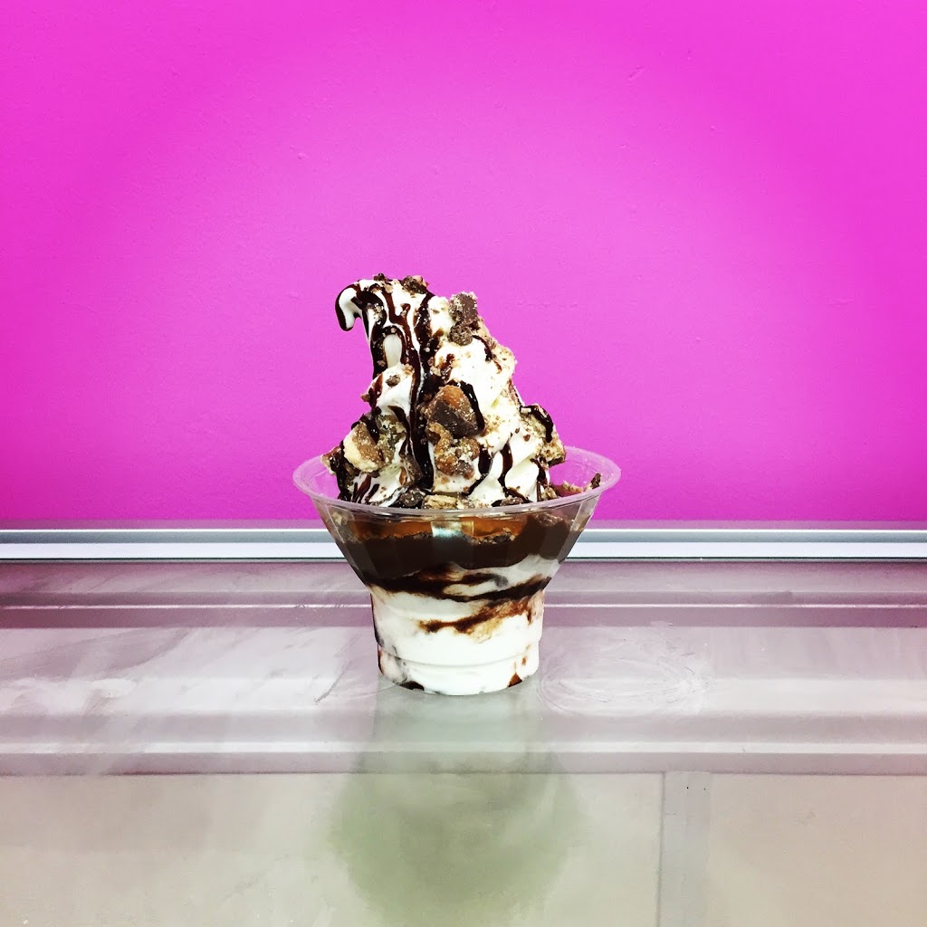 OMG Ice Cream | 122 Colborne St W, Brantford, ON N3T 1L1, Canada | Phone: (519) 750-0394
