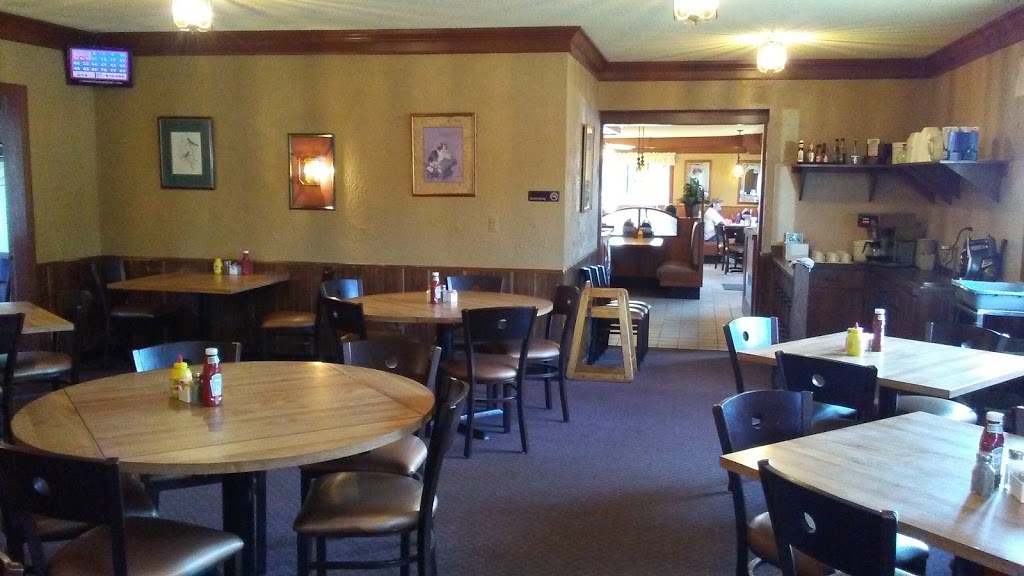 Pioneer Bar & Restaurant | 5600 Lapeer Rd, Smiths Creek, MI 48074, USA | Phone: (810) 984-1635