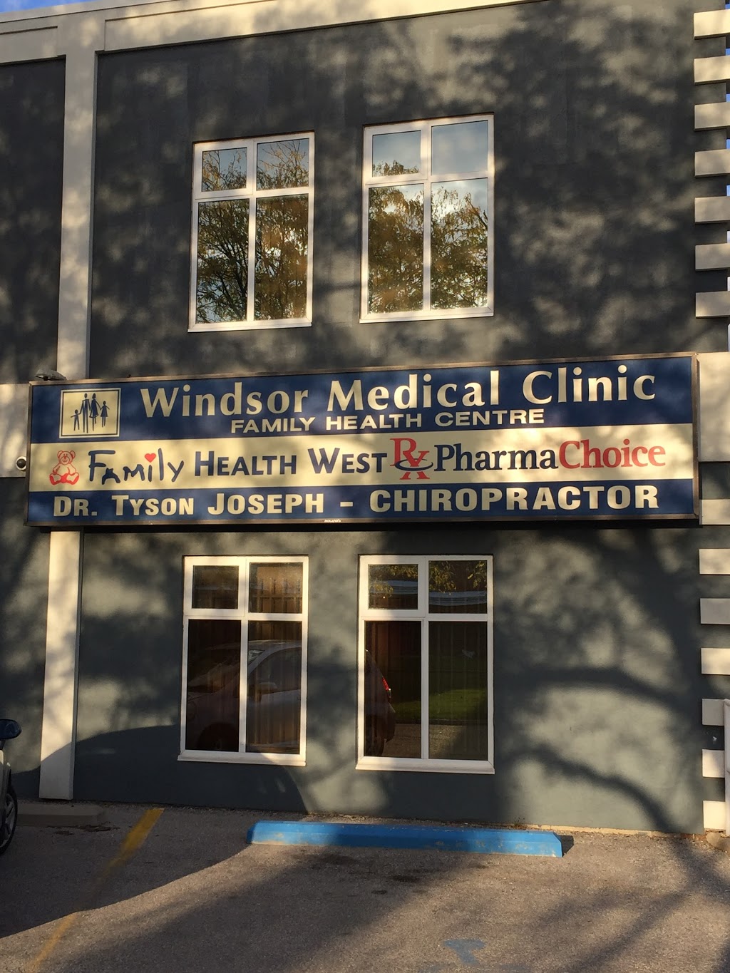 Walk in Chiropractic - Dr Tyson Joseph | 1608 Tecumseh Rd W, Windsor, ON N9B 1T8, Canada | Phone: (519) 258-9962