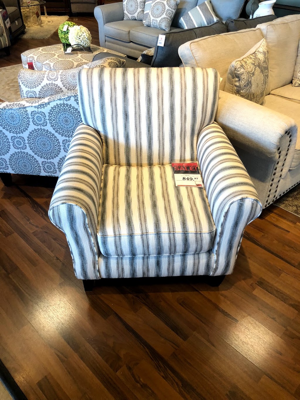 The Brick | 5800 McLaughlin Rd #2, Mississauga, ON L5R 4B7, Canada | Phone: (905) 502-7500