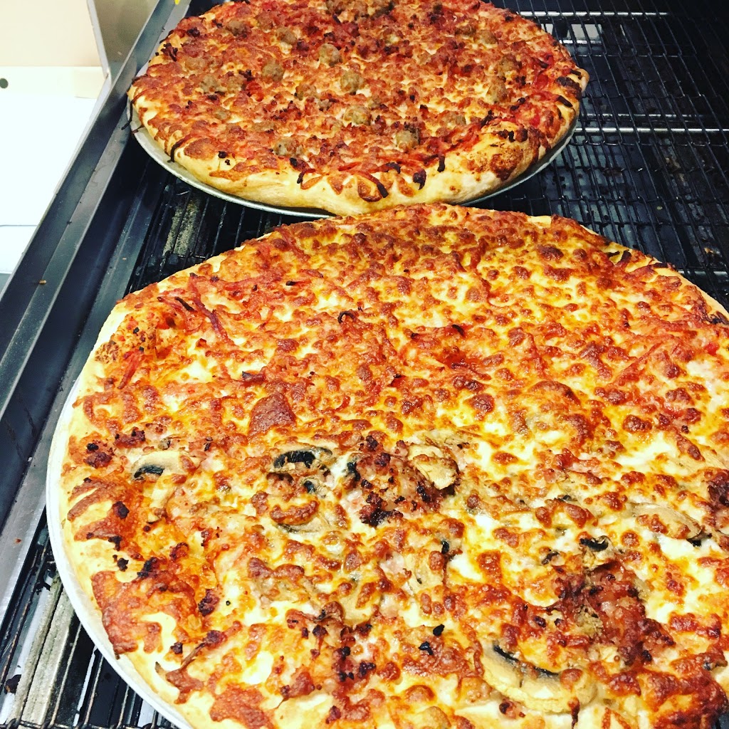 Sissios Pizza | 4, 1634 Hyde Park Rd, London, ON N6H 5L7, Canada | Phone: (519) 471-7333