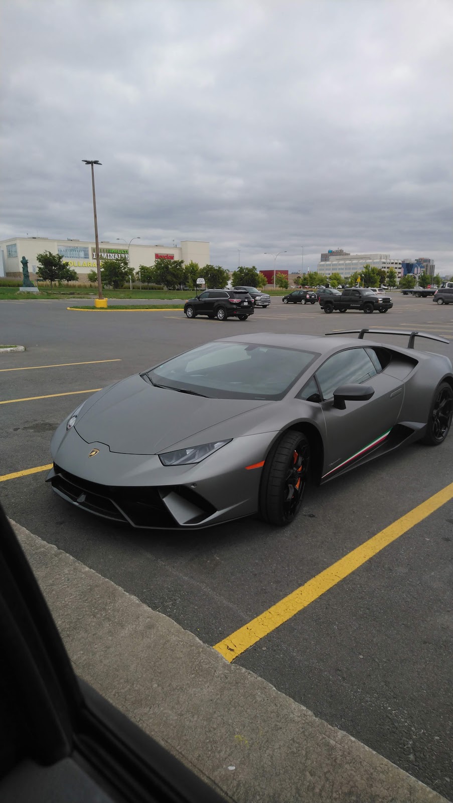 Style Auto | 445-A Bd Cartier O, Laval, QC H7N 2L6, Canada | Phone: (833) 596-1193