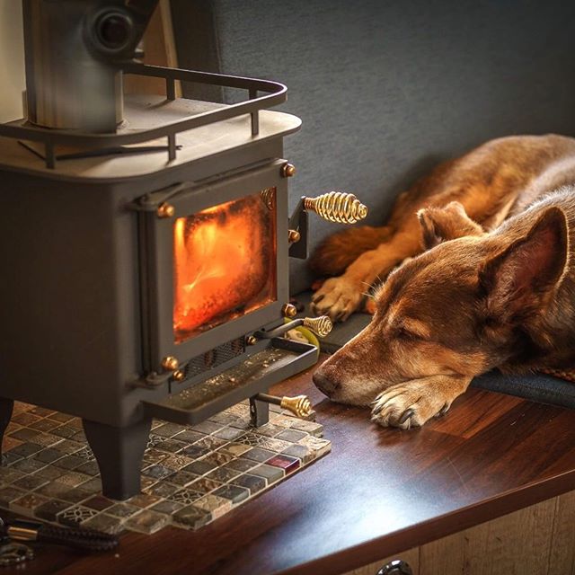 Cubic Mini Wood Stoves | 3465 Rue Griffith, Saint-Laurent, QC H4T 1W5, Canada | Phone: (514) 553-6682