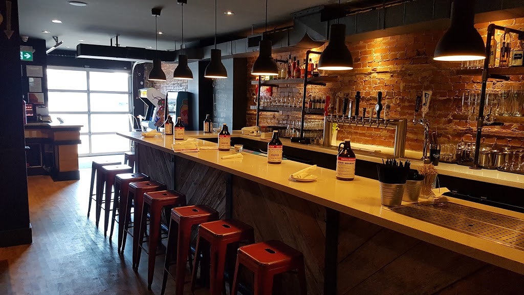 HAMBRGR Crown Point | 207 Ottawa St N, Hamilton, ON L8H 3Z4, Canada | Phone: (905) 312-1313