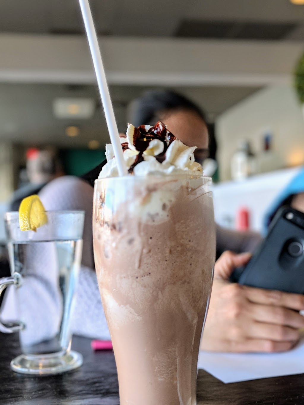 Oakwood Cafe | 660 Osborne St, Winnipeg, MB R3L 2B6, Canada | Phone: (204) 475-4250