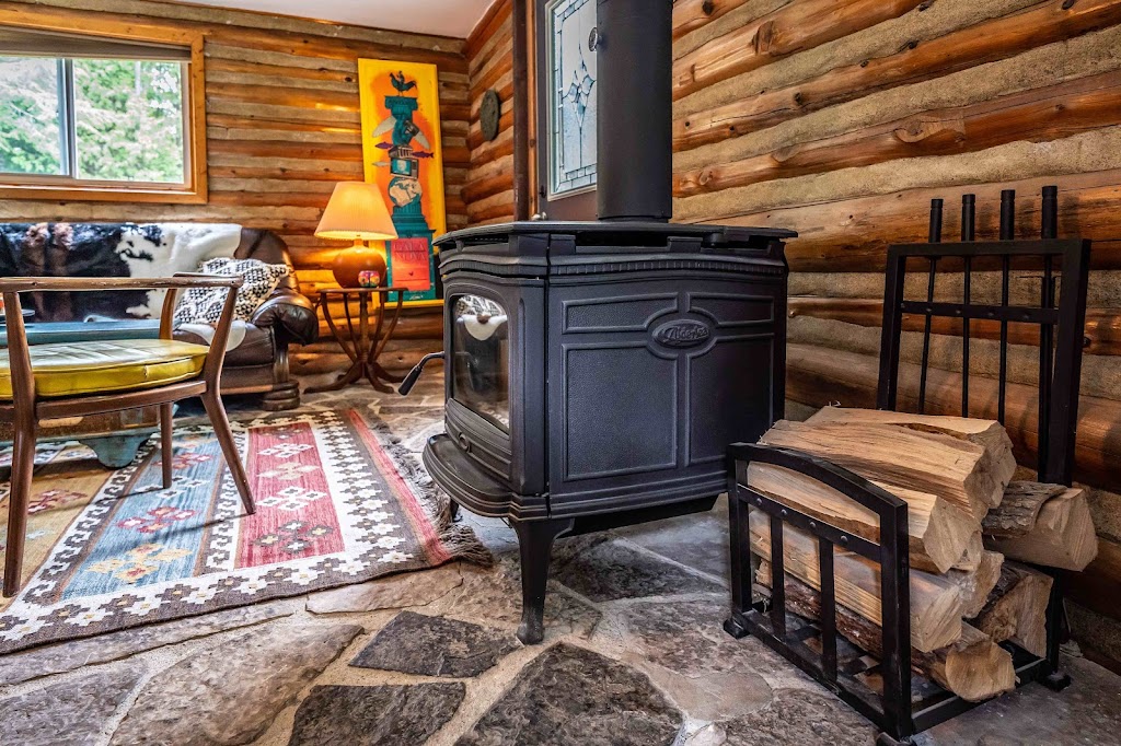 Lil Ranch | 31 Montrose St, Wiarton, ON N0H 2T0, Canada | Phone: (289) 266-1767