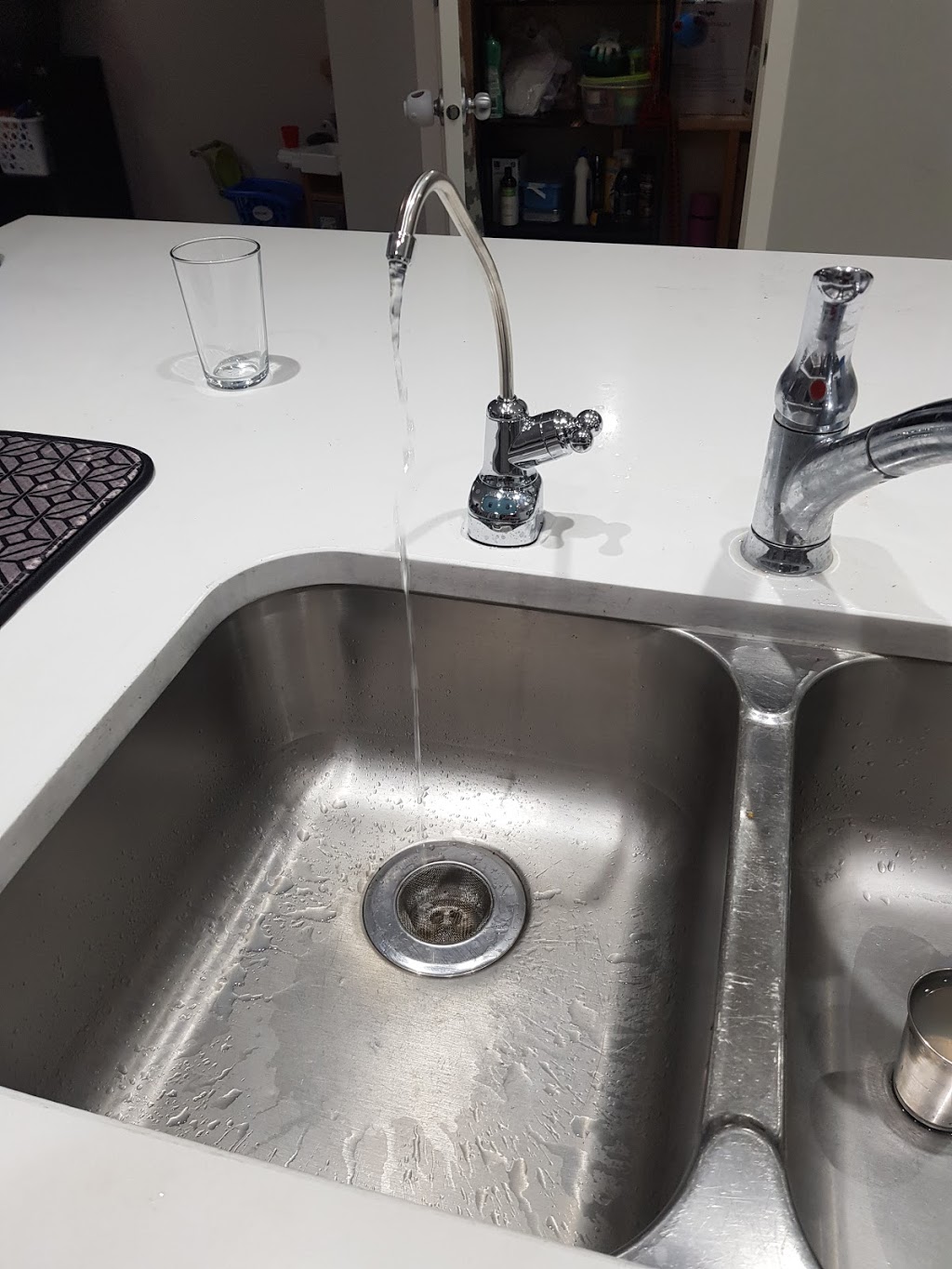 VB Plumbing Services | 511 Auburn Bay Square SE, Calgary, AB T3M 0Y6, Canada | Phone: (403) 465-3776