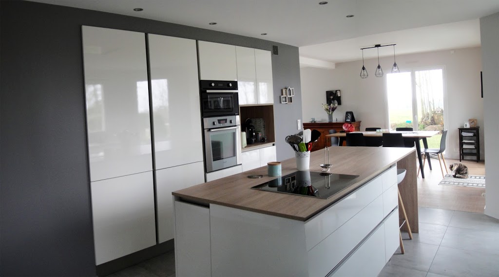 Menuisier en finition intérieure Daniel Robinson | 4 Rue Brière, Marieville, QC J3M 1S6, Canada | Phone: (514) 239-1967