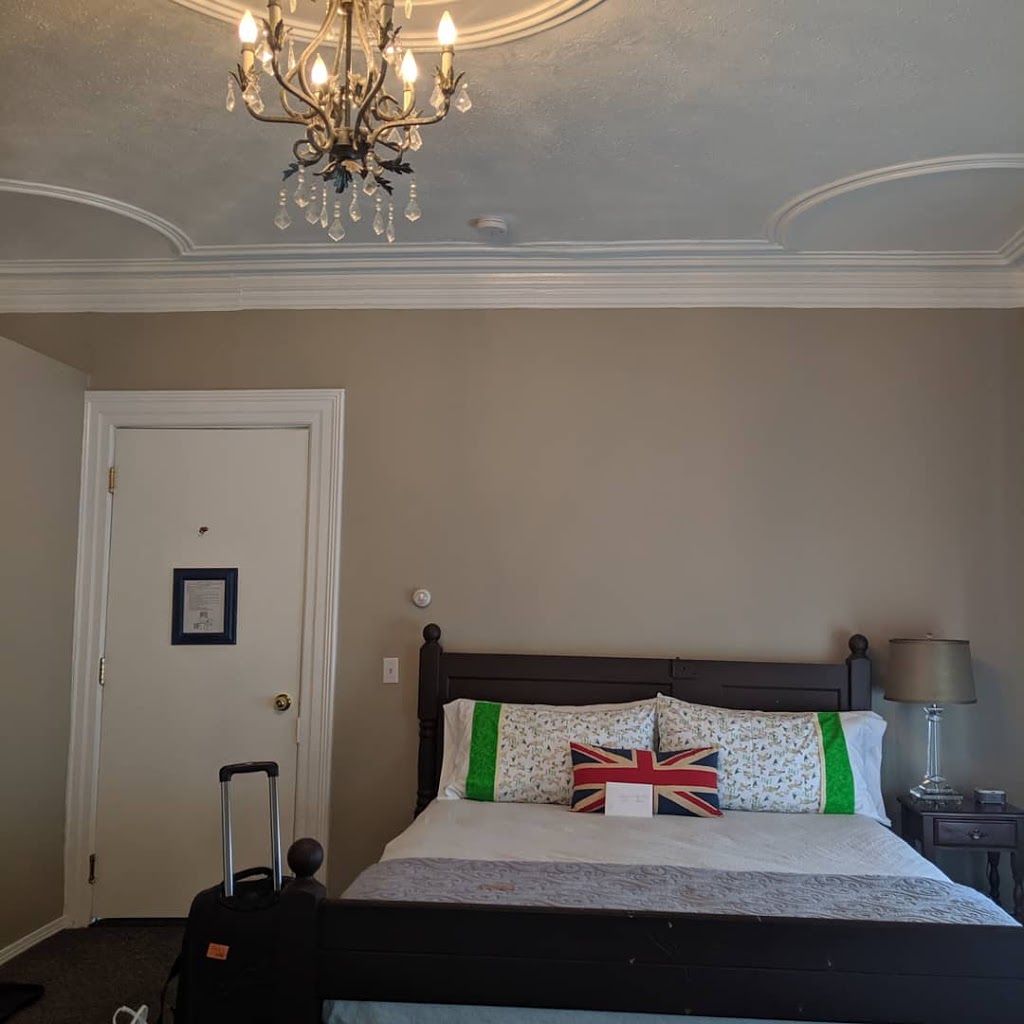 Blue Moose Bed & Breakfast | 1277 Main St, Wolfe Island, ON K0H 2Y0, Canada | Phone: (613) 530-5228